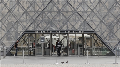 Muzej Louvre ponovo otvoren nakon krađe nakita vrijednog 88 miliona eura