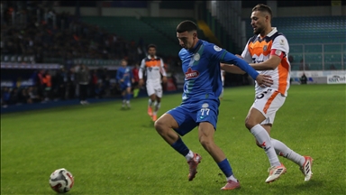 Çaykur Rizespor sahasında RAMS Başakşehir ile berabere kaldı