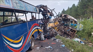 Загинаа 46 лица во сообраќајна несреќа во Уганда во која учествуваа неколку возила