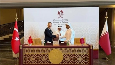 تركيا وقطر توقعان مذكرتي تفاهم لتعزيز التعاون بالصناعات الدفاعية
