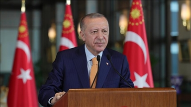 أردوغان يغادر قطر متوجها إلى سلطنة عمان