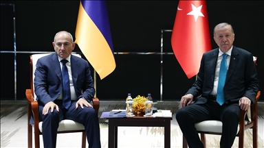 Armenian premier says he hopes border with Türkiye will open soon