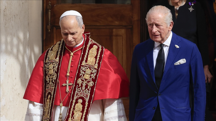 King Charles joins Pope Leo XIV for historic prayer in Sistine Chapel