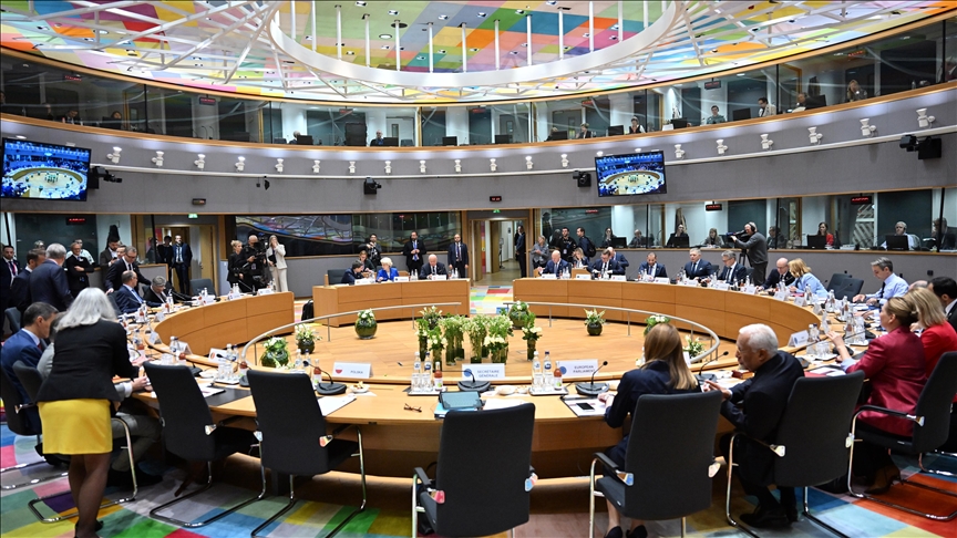 Evropski lideri saglasni da ojačaju saradnju u upravljanju migracijama