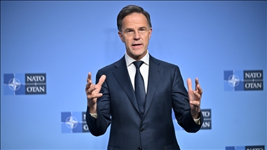 Rutte: Putini mund të bindet për një armëpushim me "presion të vendosur" 