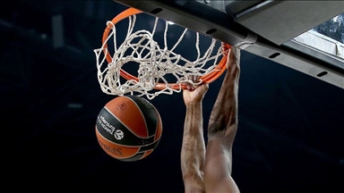 Basketbol Avrupa Ligi'nde Türk derbisi yarın oynanacak