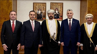 Bakan Bolat, Ummanlı mevkidaşı Al Yousef ile görüştü