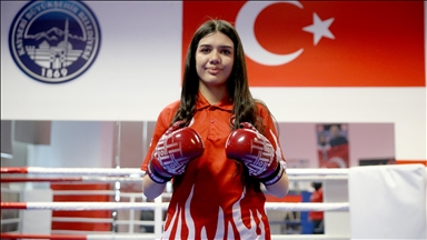 Dünya kupası şampiyonu kick boksçu Elif Ceren hedef büyüttü