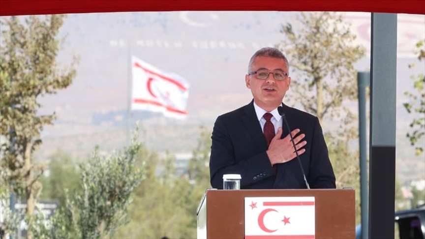 KKTC'de Cumhurbaşkanı Erhürman görevine başladı