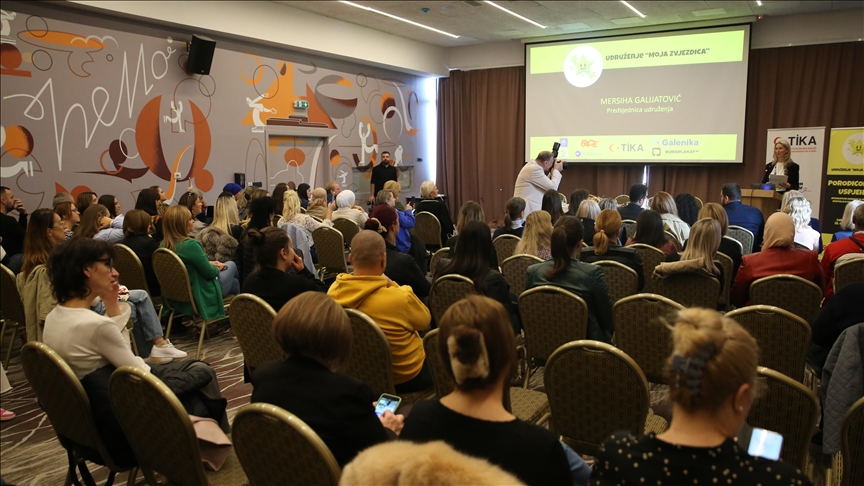 „Porodicom do uspjeha“: Seminar u Sarajevu posvećen edukaciji roditelja djece s poteškoćama u razvoju