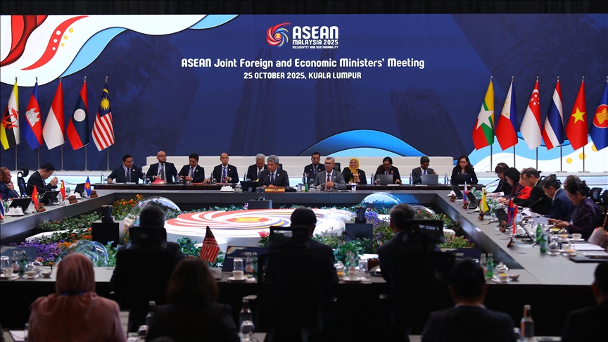 ASEAN foreign ministers convene in Malaysia ahead of 47th summit