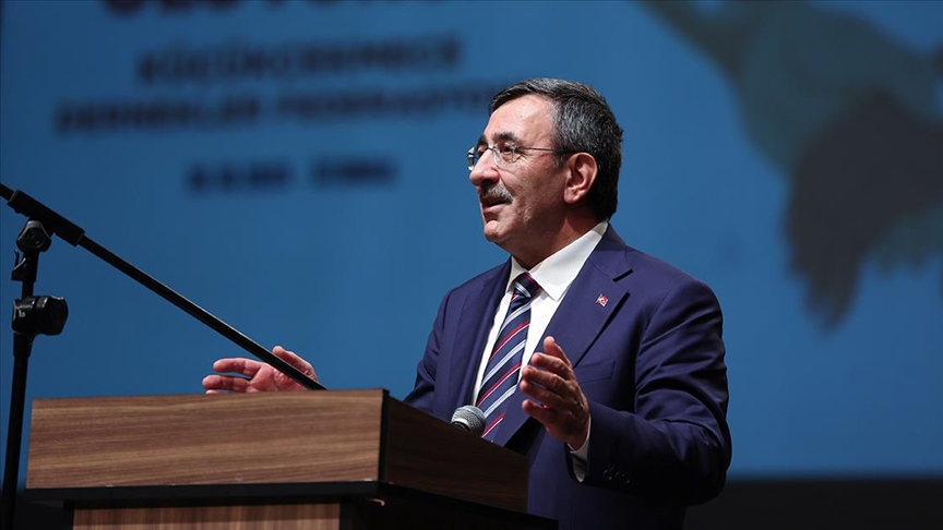 Cumhurbaşkanı Yardımcısı Yılmaz: Enflasyonla mücadeleyi önceliklendirmiş durumdayız