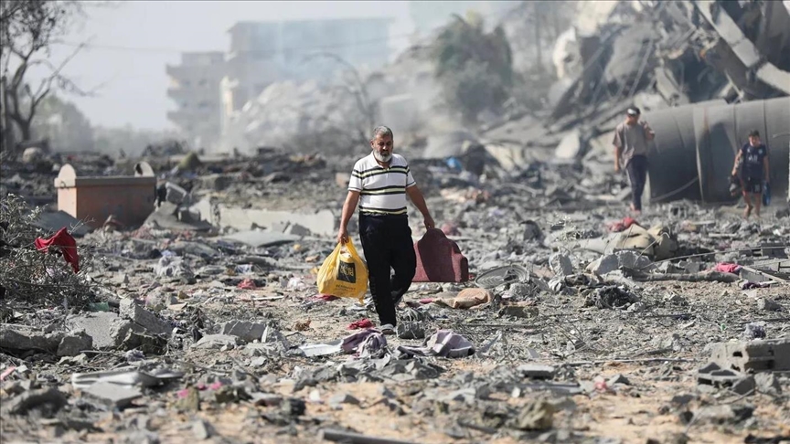 هآرتس: الجيش الإسرائيلي يتخلص من نفاياته داخل غزة