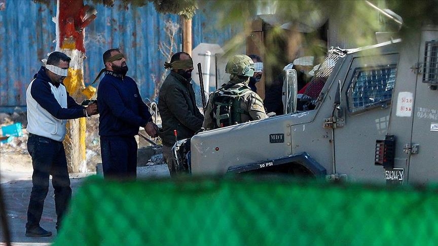 Израильские военные задержали 12 палестинцев на Западном берегу Иордана