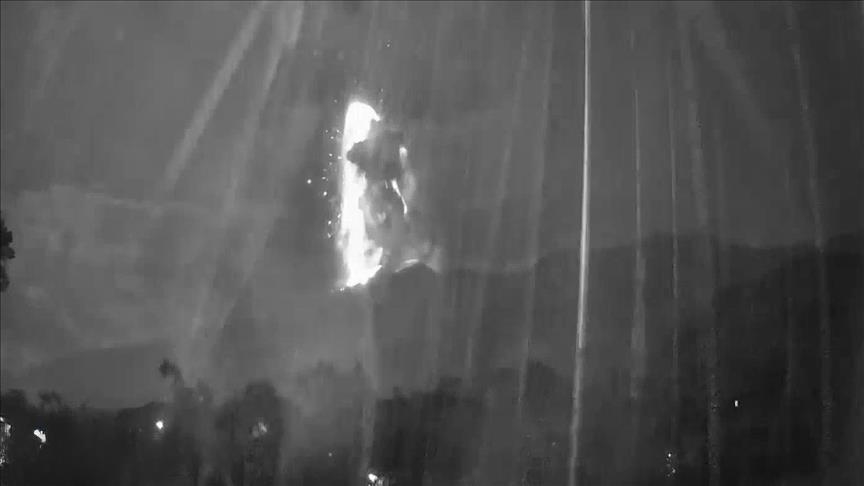 На филиппинском острове Негрос произошло извержение вулкана Канлаон