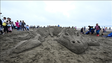 Mbahet gara tradicionale e skulpturave prej rërë në San Francisko