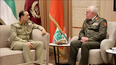 الأردن وباكستان يبحثان تعزيز التعاون الدفاعي والتدريبي