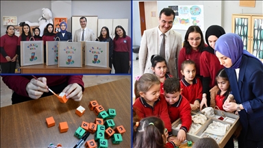 Liseliler, minik öğrencilerin gelişimini destekleyen eğitici oyun kutusu tasarladı