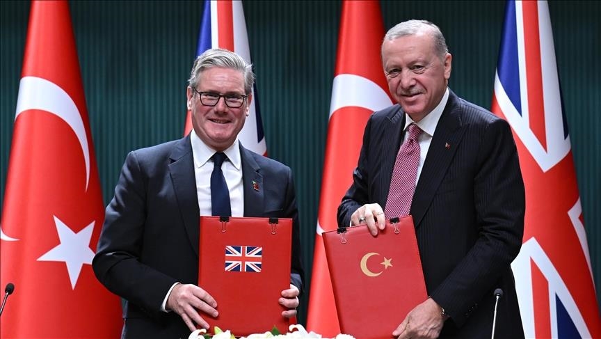 ڕێککەوتنی هاریکاریی لە بواری فڕۆکەی جەنگی Eurofighter Typhonn لە نێوان تورکیا و بەریتانیا واژوو کرا
