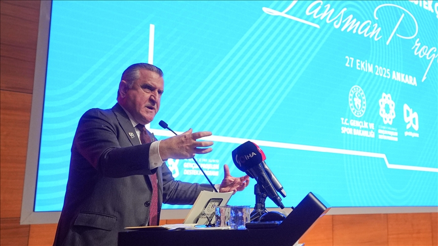 Gençlik ve Spor Bakanı Osman Aşkın Bak, GönüllüyüzBİZ Projesi'ne destek çağrısında bulundu