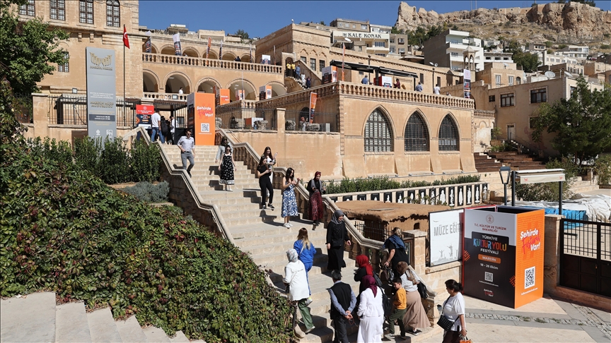 Mihrîcana Rêya Çandê ya Mêrdînê mazûvaniya nêzîkî 500 hezar kesî kir