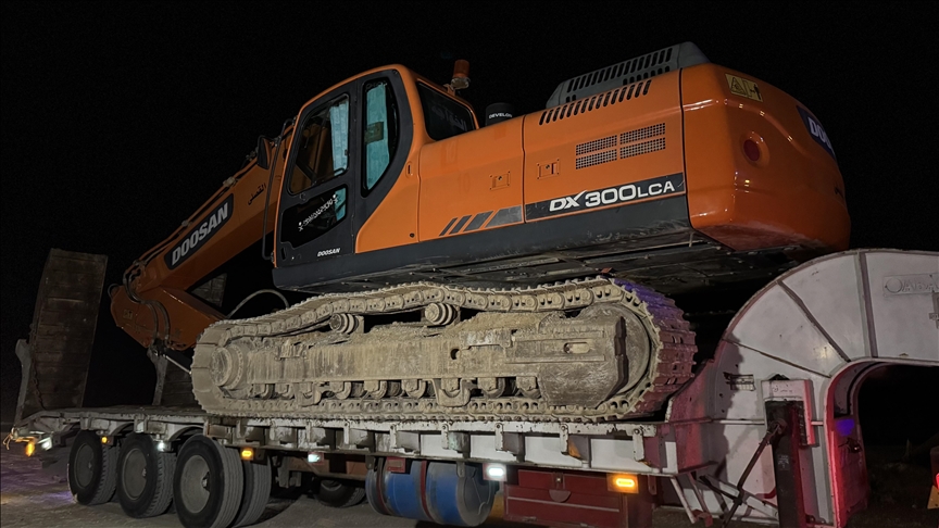 کمیته مصری در غزه: ماشین‌آلات سنگین برای آواربرداری تهیه کردیم