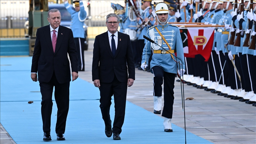 Presidenti Erdogan pret me ceremoni zyrtare kryeministrin britanik Starmer