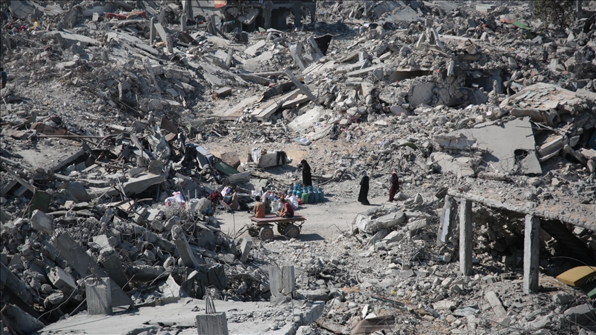 Quarter million tons of waste threaten residents of Gaza City, authorities warn