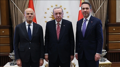 Cumhurbaşkanı Erdoğan, İtalya Milli Hidrokarbon Ajansı Başkanı Descalzi'yi kabul etti