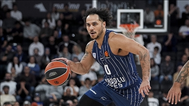Anadolu Efes, yarın Paris Basketbol'un konuğu olacak
