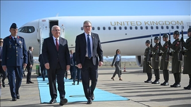 Turkish defense minister welcomes British premier in Ankara