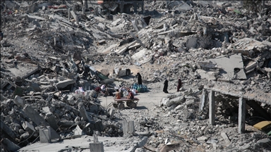 Quarter million tons of waste threaten residents of Gaza City, authorities warn