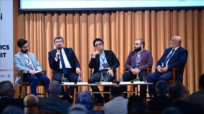 В Стамбуле стартовал Саммит по исламской экономике и финансам