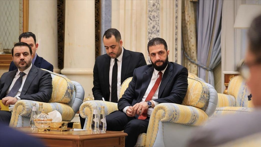 الرياض.. الشرع يبحث مع مستثمرين دوليين فرص الاستثمار بسوريا