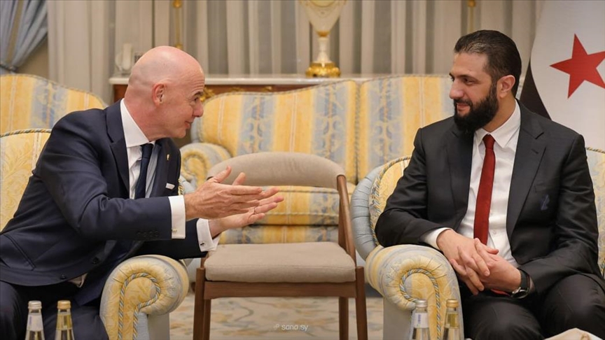 الرئيس السوري يلتقي رئيس "الفيفا" بالرياض