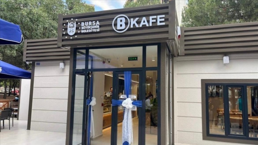 Turkish firm Karmod delivers prefabricated cafe for Bursa Municipality Operator