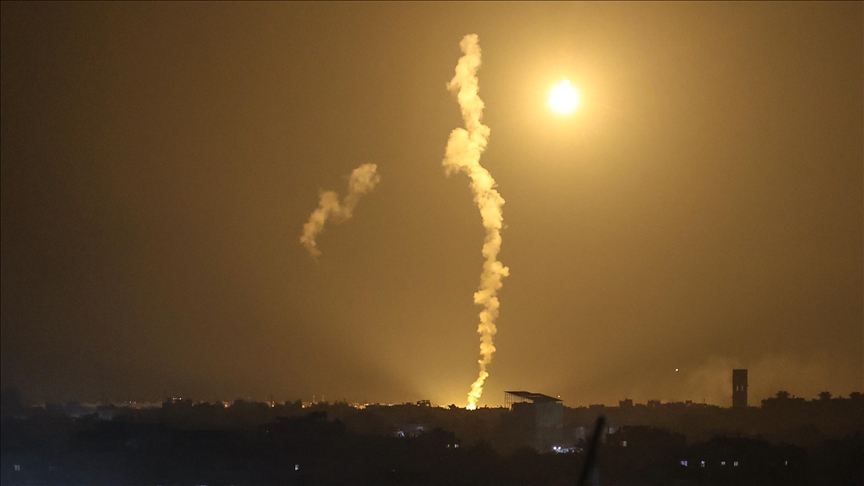 غزة.. الجيش الإسرائيلي يقصف رفح بزعم تعرض قواته لإطلاق نار 