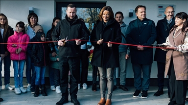 Tanja Fajon u Ukrajini otvorila hraniteljski dom sa skloništem za desetero interno raseljene djece