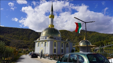 "Xhamia e Artë", perla e maleve Rodop në Bullgari e ndërtuar me përpjekje kolektive pa shpenzuar para
