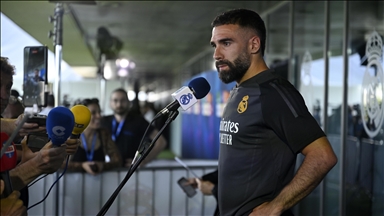 قدم.. ريال مدريد يعلن خضوع داني كارفخال لجراحة في الركبة