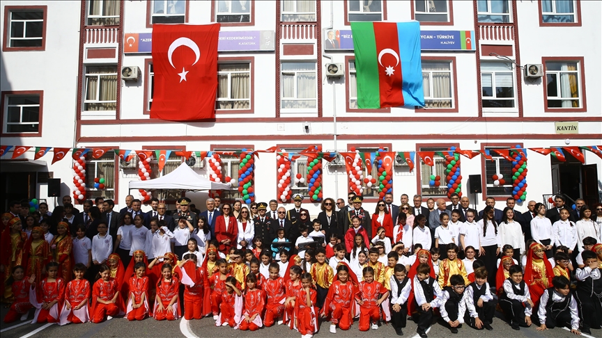 В Баку отметили 102-ю годовщину основания Турецкой Республики