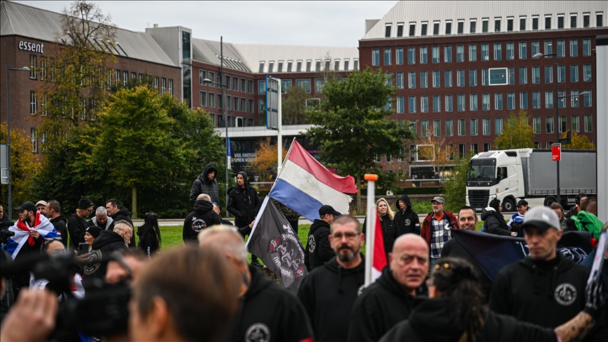 Democrats 66 narrowly leads Dutch parliamentary election, exit poll shows