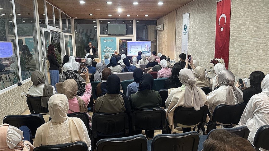 Ürdün’deki Yunus Emre Enstitüsü’nde Türk Dili ve Türkoloji konferansı düzenlendi Ürdün’deki Yunus Emre Enstitüsü’nde Türk Dili ve Türkoloji konferansı düzenlendi