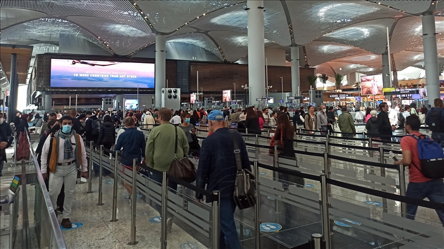Numri i pasagjerëve të pritur nga Aeroporti i Stambollit tejkalon 400 milionë