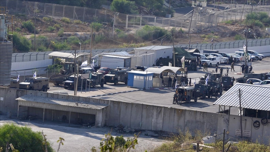 Israel bans Red Cross visits to hundreds of Palestinian detainees