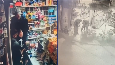 Nefes borusuna sakız kaçan oğlunu Heimlich manevrasıyla kurtardı