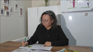 İzmir depreminde kızlarını kaybeden anne, çocuklara depremi hikayeyle anlatıyor