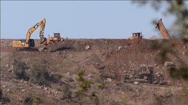 دمروا أراضينا.. توغل إسرائيل يفاقم معاناة السوريين بالقنيطرة 