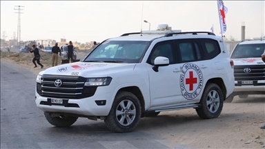 إسرائيل تحظر زيارة ممثلي الصليب الأحمر لمئات الأسرى الفلسطينيين