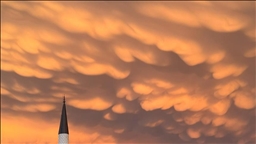  Li Fethiyeyê piştî baranê li esman "Ewrên Mammatus"ê derketin holê